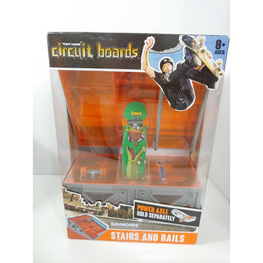 Tony‎ Hawk  HEXBUG Circuit Boards Birdhouse Skateboard Stairs and Rails Ramp Set